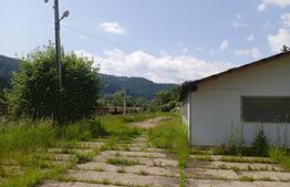 Spații industriale de 1.075 mp și teren de 6.194 mp in zona Vatra Dornei 