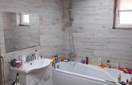 Duplex 3 camere, 130mp, zona Bisericii Armeneasca Turnu Rosu