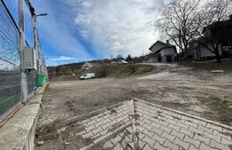 Spatiu comercial, 70 mp, teren sintetic de fotbal, Centru