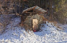 Cabana, Vatra Moldovitei, 380 mp 