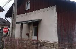 Casa batraneasca, central,Moldovita,250 mp 