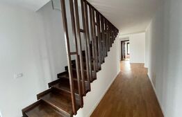 Ocazie! Casă individuală, 3 dormitoare, 375mp, teren plus garaj, zona Burdujeni