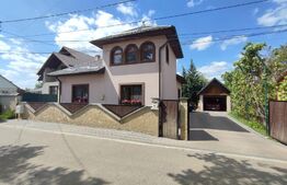 Casa 3 camere, Central, in Radauti!