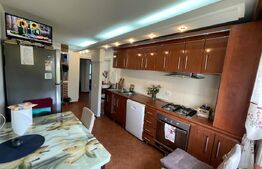 Apartament 3 camere, etaj 3 -  zona Obcini 