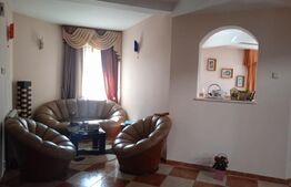 Casa cu 14 camere si teren de 1080 in Moara zona Galeria