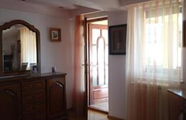 Casa cu 14 camere si teren de 1080 in Moara zona Galeria