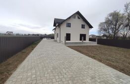 Casa individuala 4 camere, 200 mp, zona Horodnic