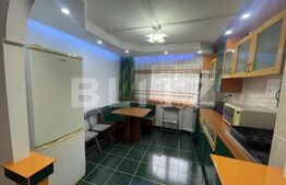 Apartament, 4 camere, etaj intermediar, zona Burdujeni