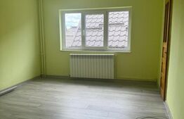 Apartament 2 camere, etaj intermediar, Radauti