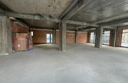 Spatiu comercial de inchiriat, central, Radauti