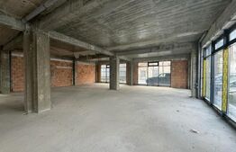 Spatiu comercial de inchiriat, central, Radauti