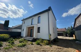 Casa de vanzare,  190mp, teren 350mp, Radauti