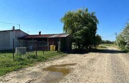 Hala cu teren , intravilan , 4700mp, Marginea - Radauti