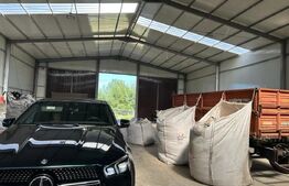 Hala cu teren , intravilan , 4700mp, Marginea - Radauti