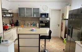 Oportunitate! Casa de vanzare in Radauti! Pret negociabil!