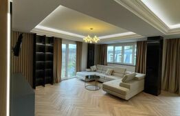 Apartament 3 camere, lux, 96 mp, etaj intermediar, bloc nou, zona Centrală