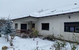 Casa individuala 4 camere, 230mp, oras Siret