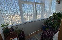 Apartament 3 camere, 61mp, Siret