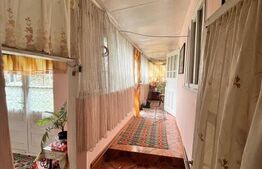 Casa individuala + Teren 4600 mp- Siret