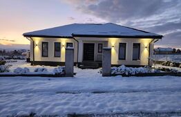 Casa Individuala , Suprafata utila 84/ 119 mp, Teren 500mp, Plopeni