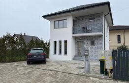 Casa individuala zona rezidentiala, 126 mp construiți ,380 mp teren zona Tisauti