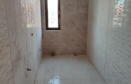 Casa individuala semifinisata, 2000mp teren, zona centrala Radauti