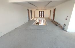 Casa individuala semifinisata, 2000mp teren, zona centrala Radauti