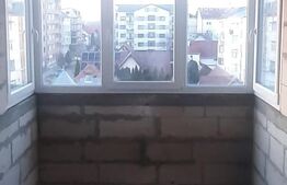 Apartament 4 camere la rosu Radauti