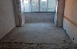 Apartament 4 camere la rosu Radauti