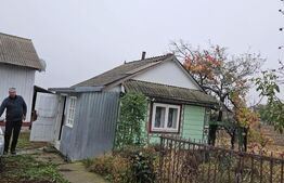Casa batraneasca Meresti,3400mp teren