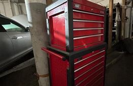 Service auto acces la E58 finisat, echipat complet, Scheia