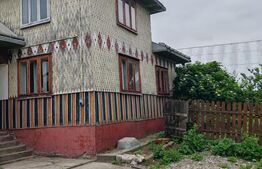Casa batraneasca 95 mp, teren 1900mp, Stroiesti 