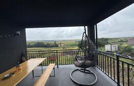 Casa moderna cu elemente traditionale , 306 mp utili , 2500 mp teren , Moara 