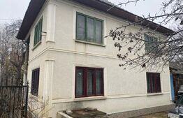 Casa demolabila, teren 2100mp , potential de dezvoltare! Radauti