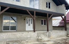 Casa Individuala 200mp + Teren 4000mp , Liteni Moara