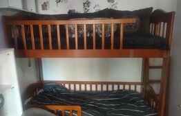 Apartament 3 camere parter,55mp, zona ultracentrala, oras Siret