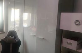 Apartament 3 camere parter,55mp, zona ultracentrala, oras Siret