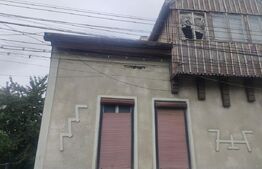 Casa+ teren central ,425 mp, Radauti