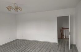Casa tip duplex, 120 mp, zona Radauti