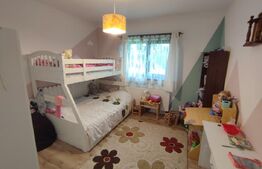 Casa 5 camere, zona linistita, 3200 mp teren!