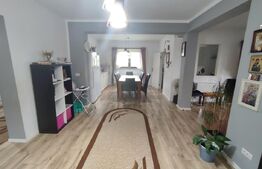 Casa 5 camere, zona linistita, 3200 mp teren!