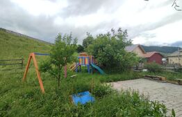 Casa de vacanta si anexe in  Stulpicani