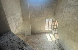 Constructie pretabila investitie , la rosu, Radauti