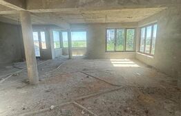 Constructie pretabila investitie , la rosu, Radauti