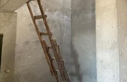 Constructie pretabila investitie , la rosu, Radauti