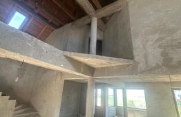 Constructie pretabila investitie , la rosu, Radauti