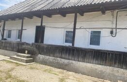 Casa traditionala + teren 2100 mp - Gura Humorului