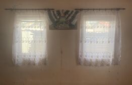 Casa traditionala + teren 2100 mp - Gura Humorului