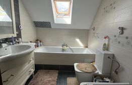 Casa individuala , mobilata si utilata, Radauti