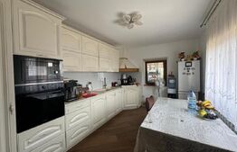 Casa individuala , mobilata si utilata, Radauti